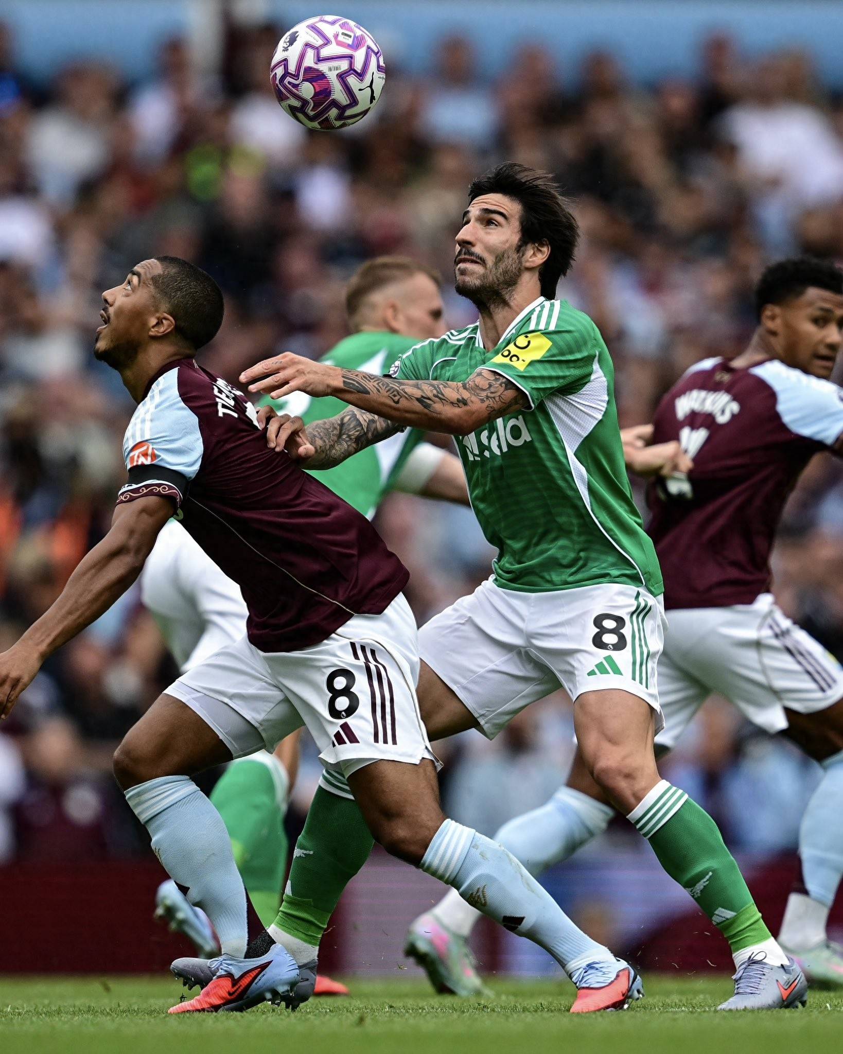 开云官方平台-索伯车队逆转威廉姆斯，拉塞尔扛起全队