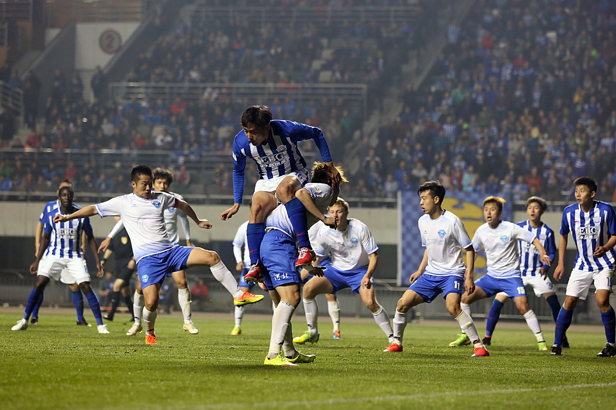 开云体育在线-拉斯帕尔马斯主场不敌对手，遭遇惨败