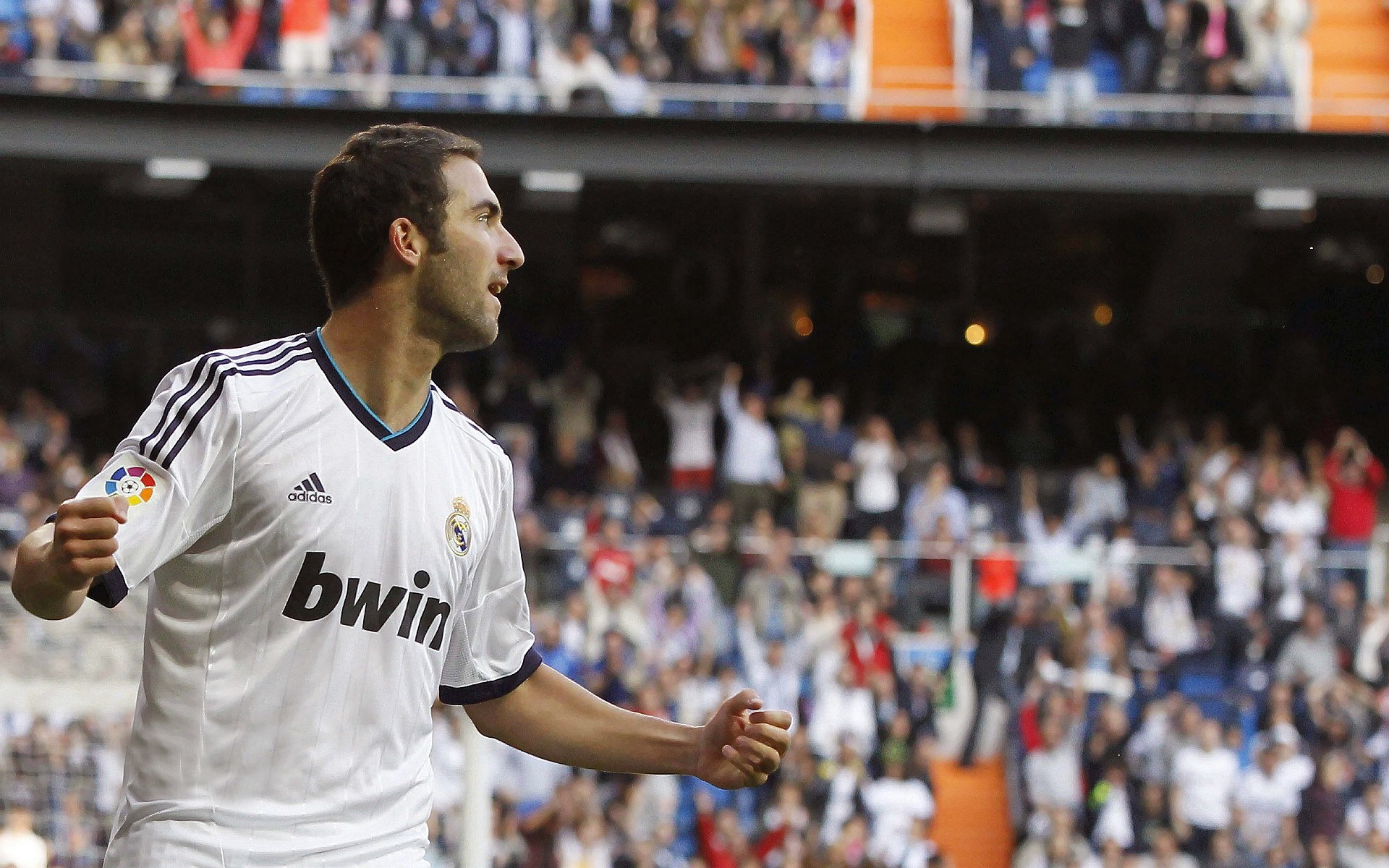 开云官方平台-安菲尔德风暴席卷潘帕斯，利物浦式火力压制阿根廷，李刚仁化身关键先生